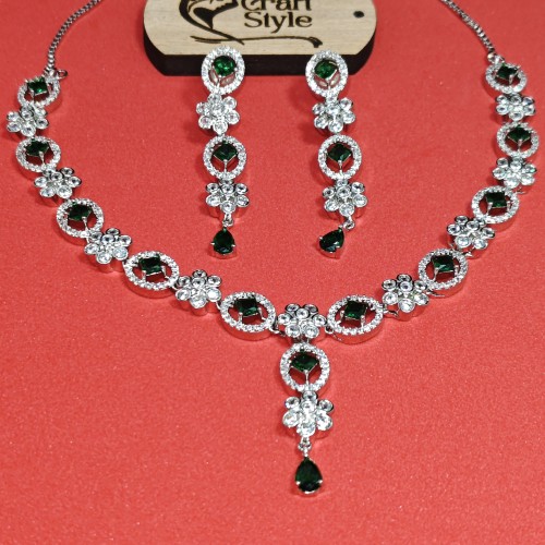 Diamond-Cuts Floral Necklace Set/Ex-1-H20607-4-1820-Green