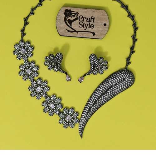Diamond Cut Leaf Necklace YMC1033/7