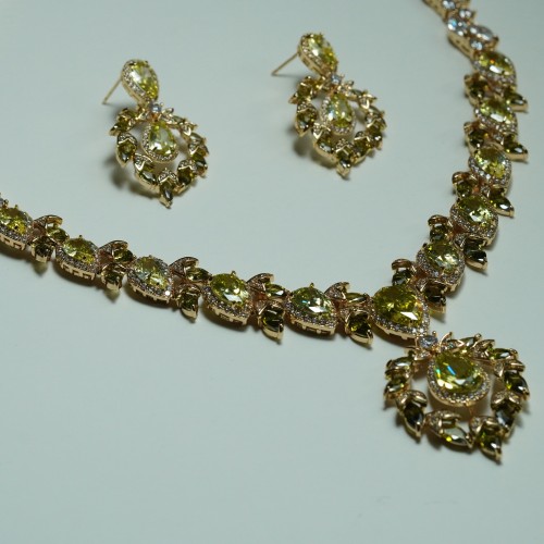 Glossy Olive Necklace Set Yuemei1033