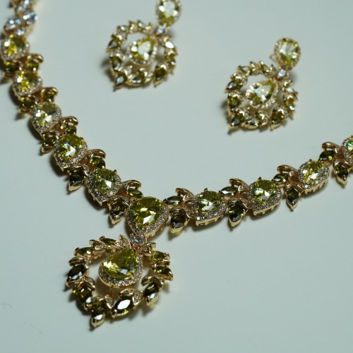 Glossy Olive Necklace Set Yuemei1033