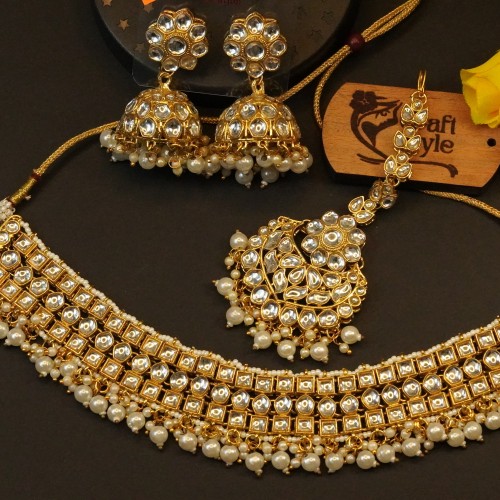 White Pearl Kundan Bridal Necklace Set &amp; Tickly HSC23469/11