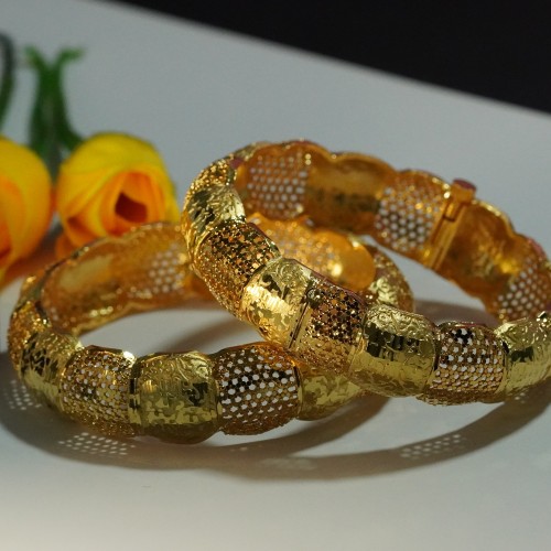 Golden Textured Bangles/Bala H23469/7