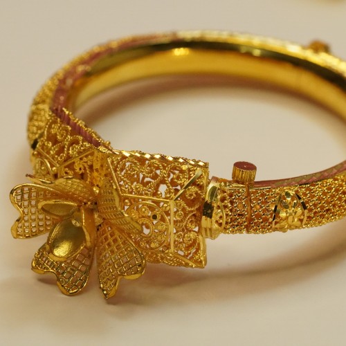 Royal Filigree Floral Gold Bangle H23469/8B