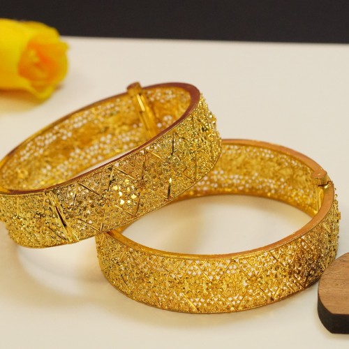 Classic Gold Textured Bangles H23469/9A