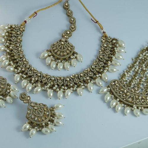 Pakistani Pattern Antique Kundan Pearl Necklace Set