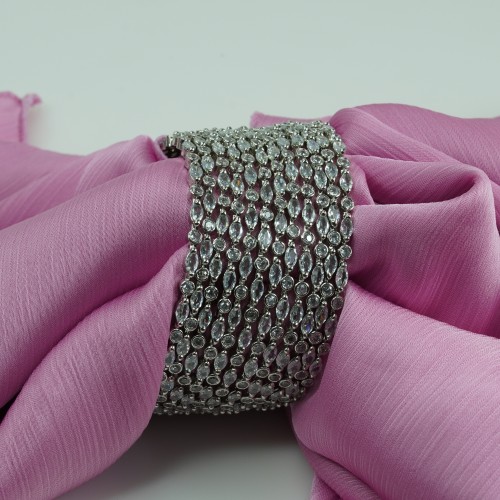 Craft Style Premium Stone Studded Bangle1