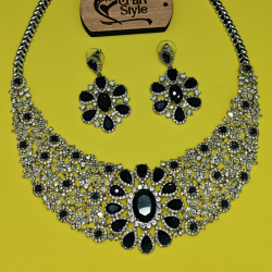 Blue Stone Diamond Cut Necklace YMC1033/10