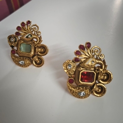 Golden Finger Ring with Red &amp; Green Stones/H23467/8