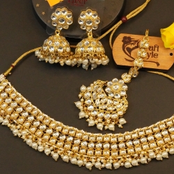 White Pearl Kundan Bridal Necklace Set &amp; Tickly HSC23469/11